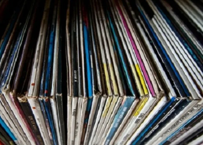Vinylogy 5to Piano * Roma